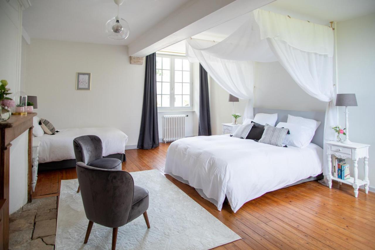 Le Manoir De Juganville Saint-Martin-de-Varreville Esterno foto